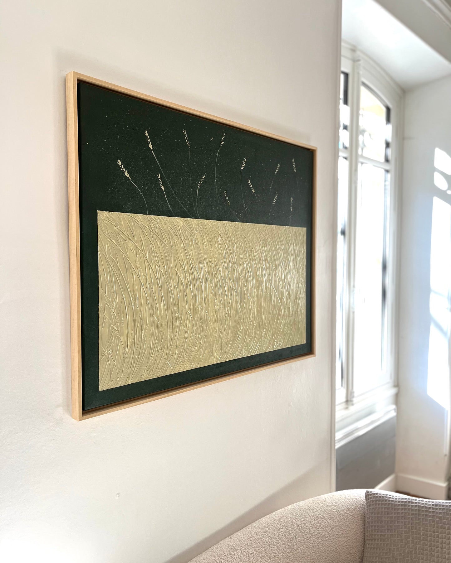 Photo lifestyle tableau Vent d'été chez Lagreelab, un studio de pilates à Bordeaux.